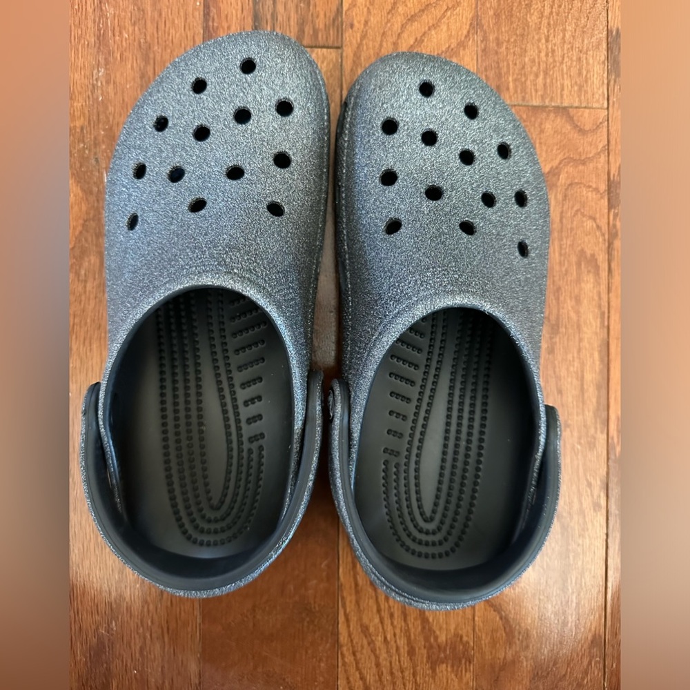 Black/dark gray glitter crocs